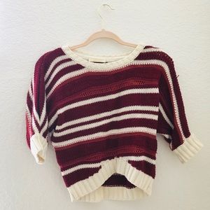 Woman’s cropped blouse